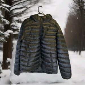 Sleek Black Hooded Puffer Jacket